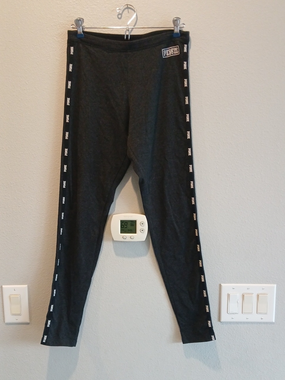 PINK Medium Victoria's Secret Charcoal Gray Logo-Trim Girls' Leggings